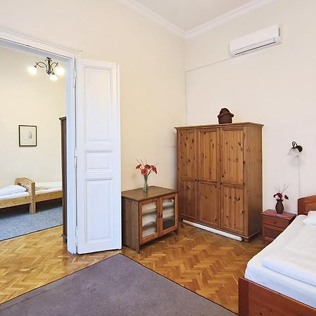 Fireplace Holidays Budapest Luaran gambar